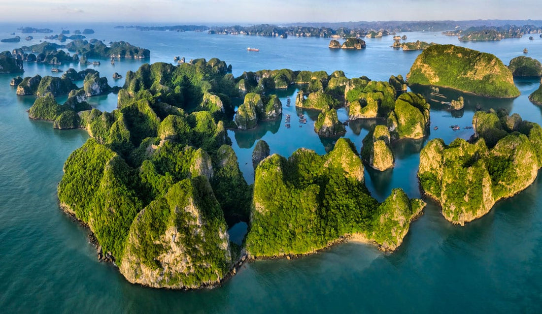Top-Things-To-Do-Southeast-Asia-Cruise-Halong-Bay-1.jpg