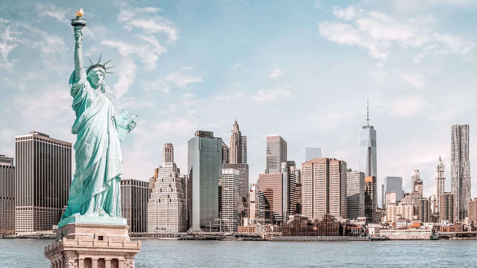 US-Destinations-for-Art-Lovers_New-York_spyarm_AdobeStock_201741668-2.jpg