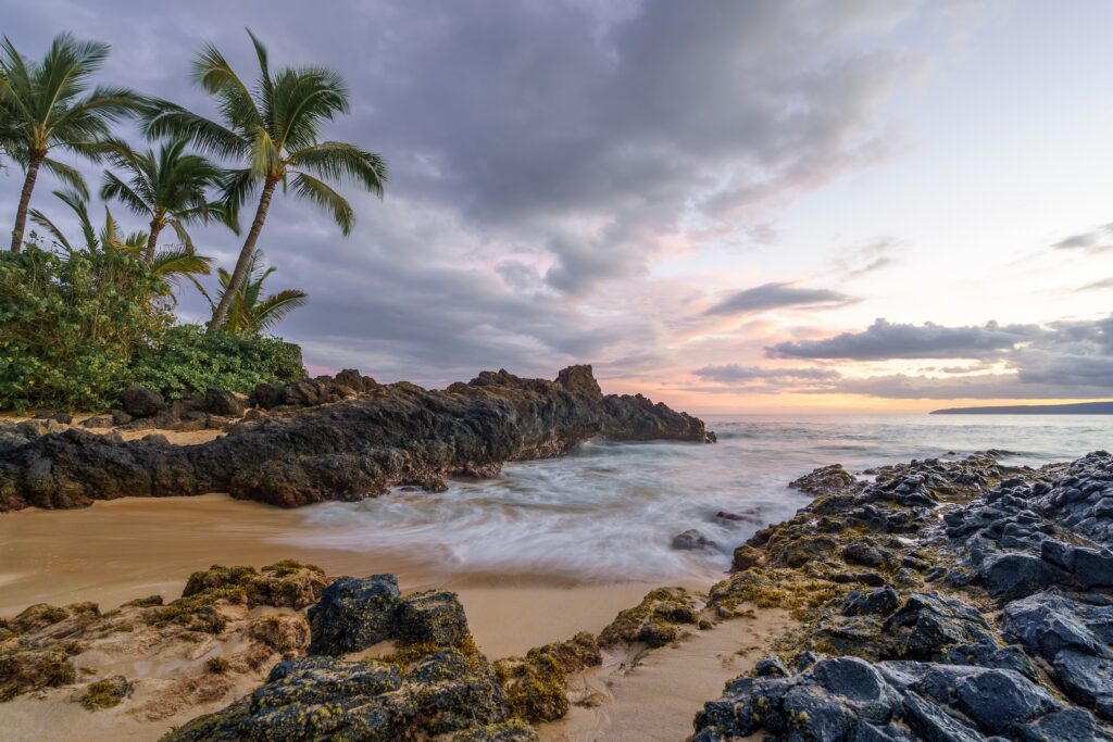 6-best-hacks-for-hawaii-hawaii-travel-sim-cards-king-sims-pascal-debrunner-