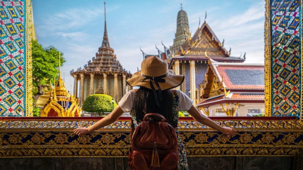 thailand island hopping travel esim helping tourists stay connected across Phuket Phi Phi and Koh Samui
