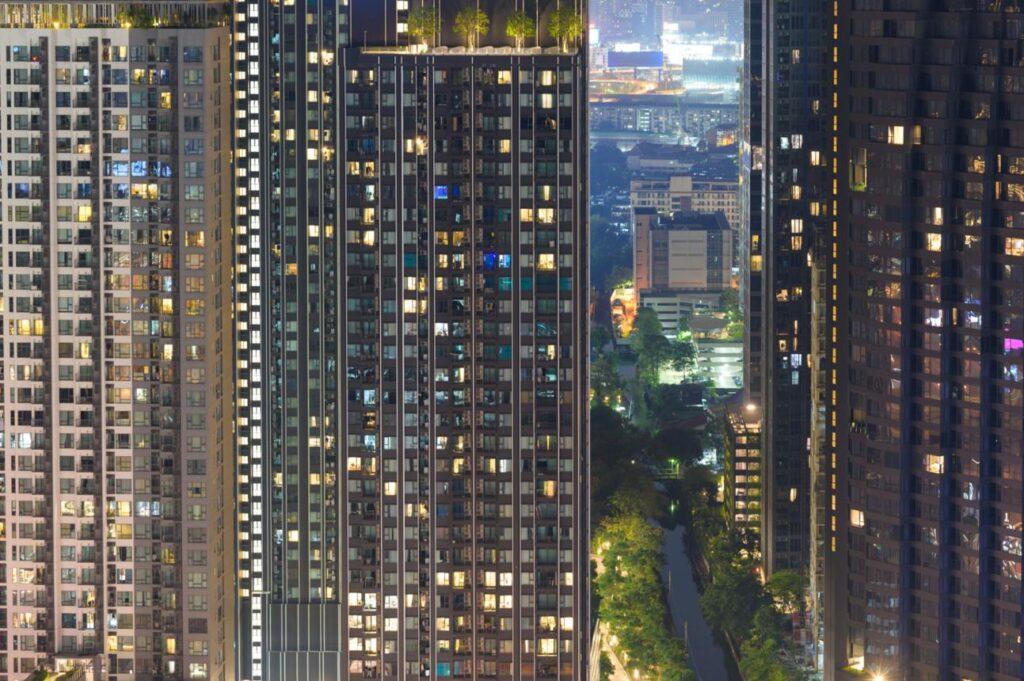 Travel like a king with business travel china hong kong esim premium connectivity experience